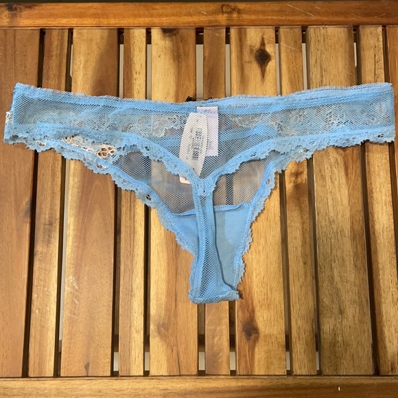 VS Victoria’s Secret light blue lacy thong NWT new with tags size Small - Picture 2 of 4
